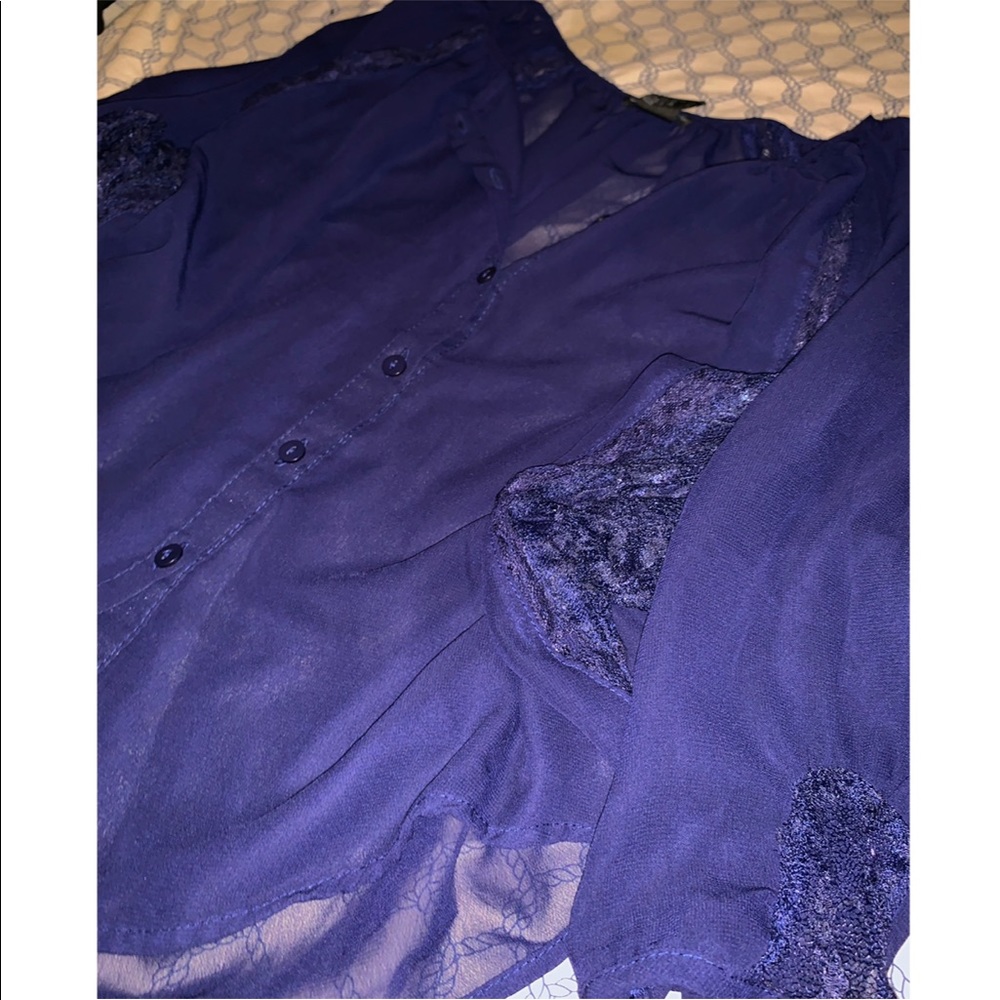 🌺 .•SALE•. Wet Seal Lacey sheer button up